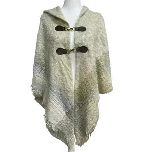 Apt 9 SOFT Soft Shawl Wrap Ladies One Size Toggle Closure Cream Blue Beige